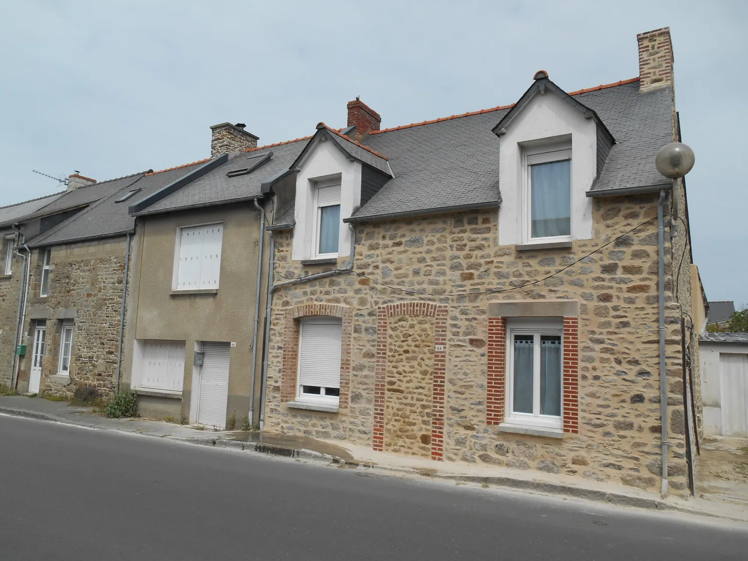 Maçon Saint-Thual